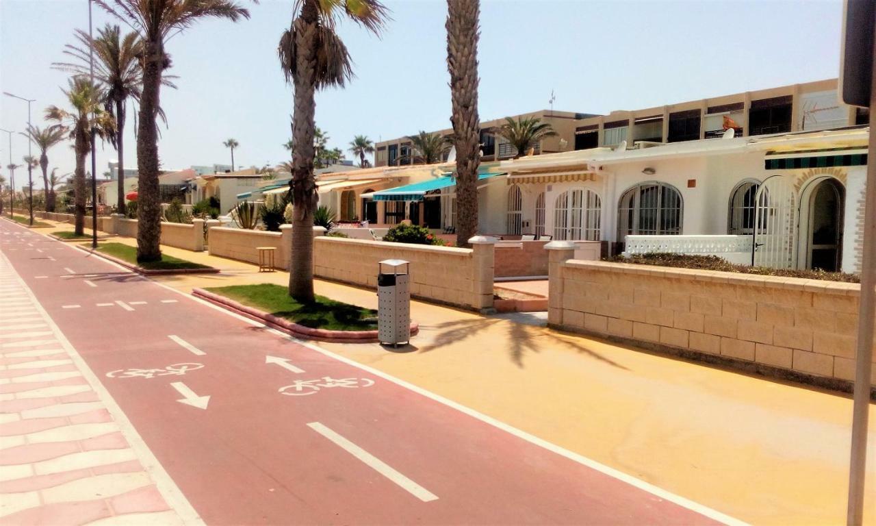 Estudio Frente Al Mar Roquetas de Mar Bagian luar foto
