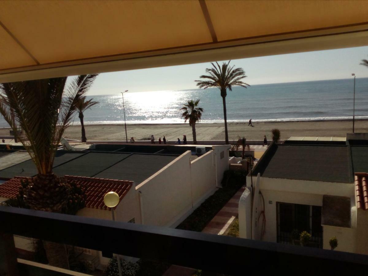 Estudio Frente Al Mar Roquetas de Mar Bagian luar foto